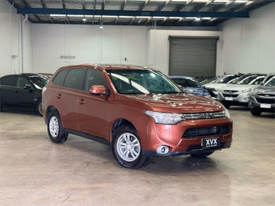 2013 Mitsubishi Outlander Ls Manual, 130k kms Petrol Car