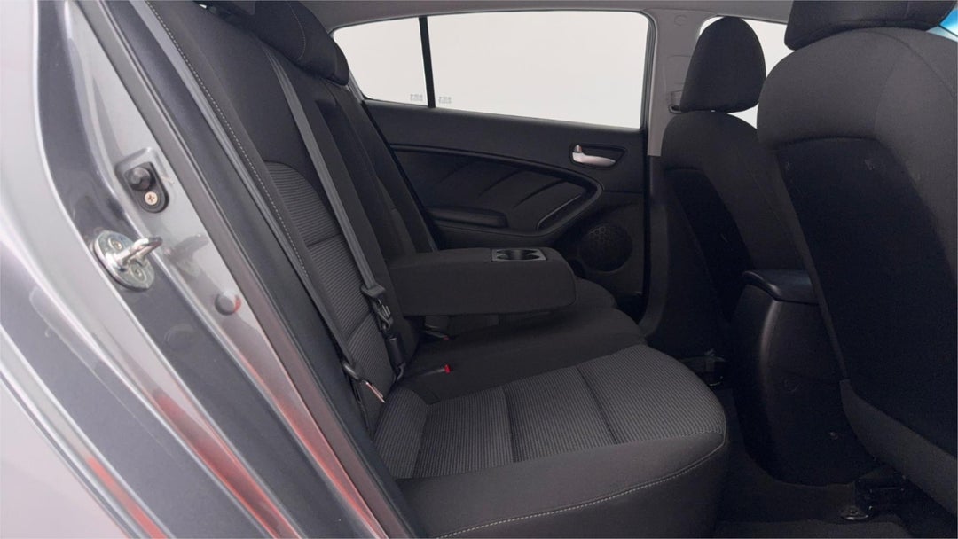 2017 Kia Cerato S, Automatic, 109635 km, Photo 27