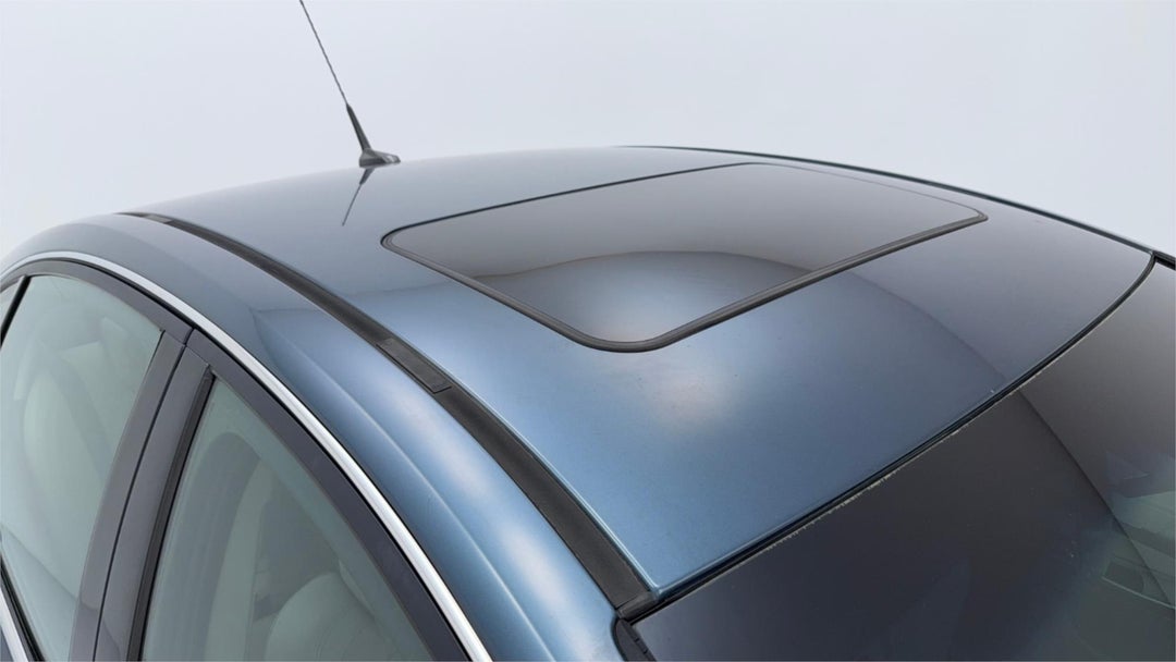 2013 Holden Calais V, Automatic, 130000 km, Photo 9