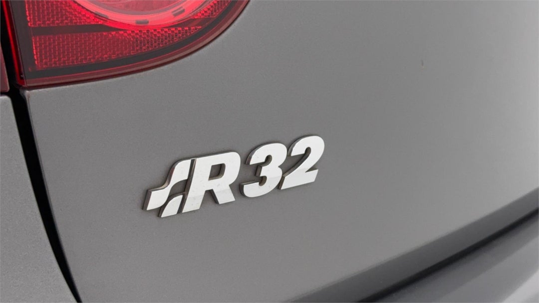 2006 Volkswagen Golf R32, Automatic, 148000 km, Photo 10