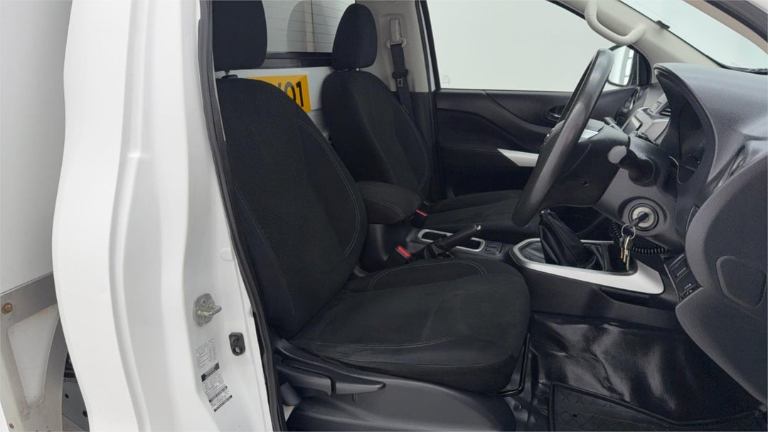 2018 Nissan Navara Rx, Manual, 200000 km, Photo 22