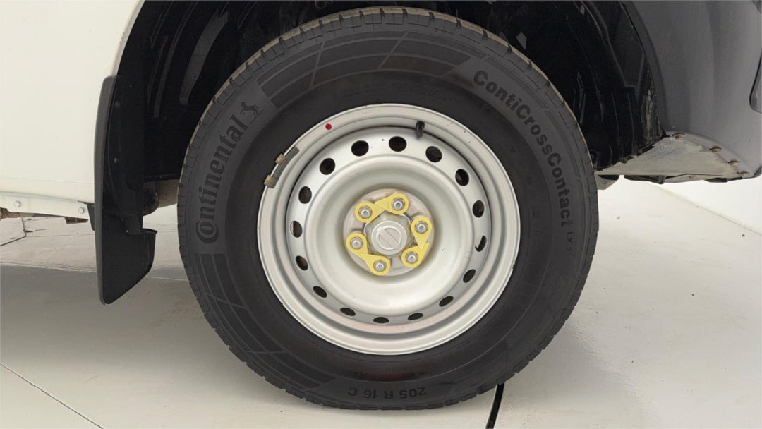 2018 Nissan Navara Rx, Manual, 200000 km, Photo 10