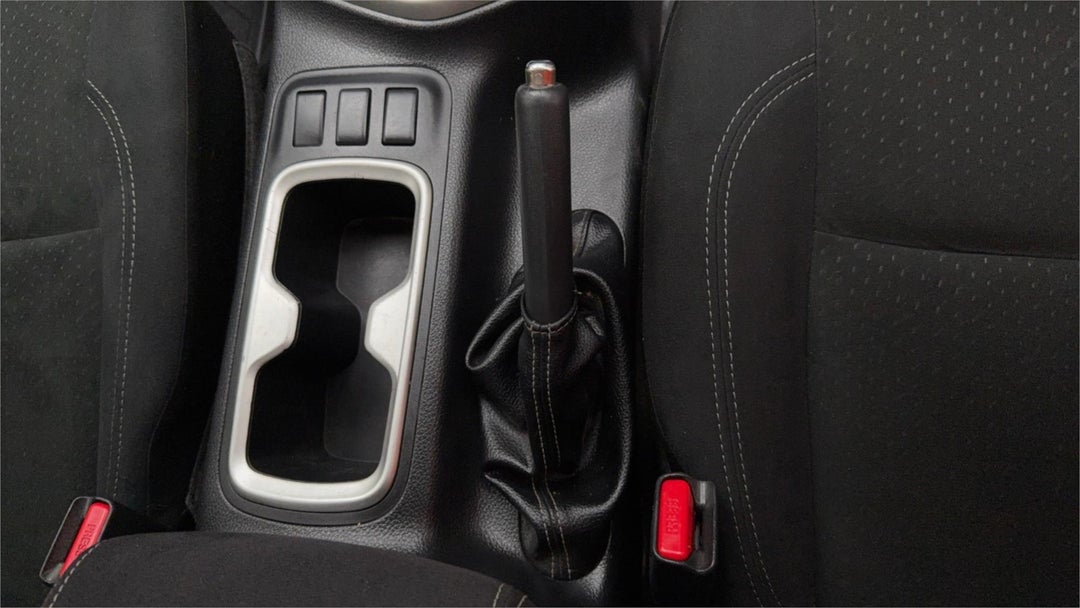 2018 Nissan Navara Rx, Manual, 200000 km, Photo 23