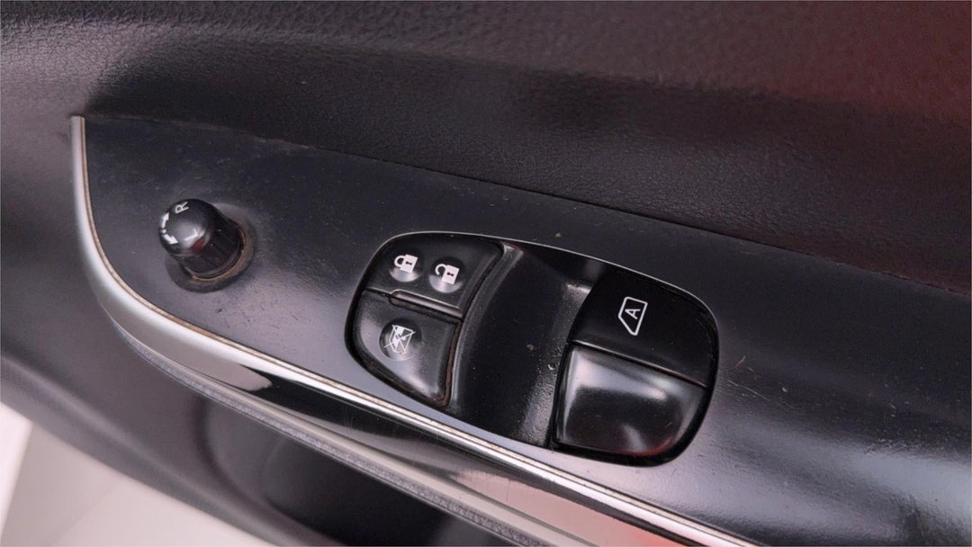 2018 Nissan Navara Rx, Manual, 124169 km, Photo 24