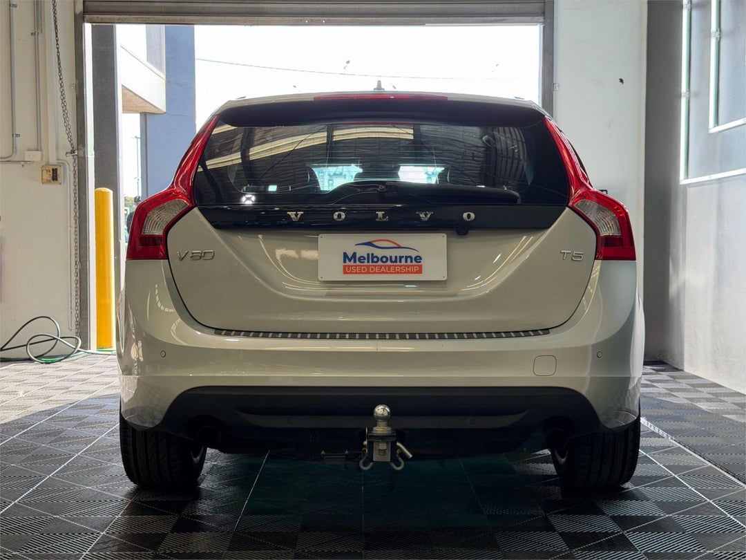 2011 Volvo V60 T5, Automatic, 130500 km, Photo 7