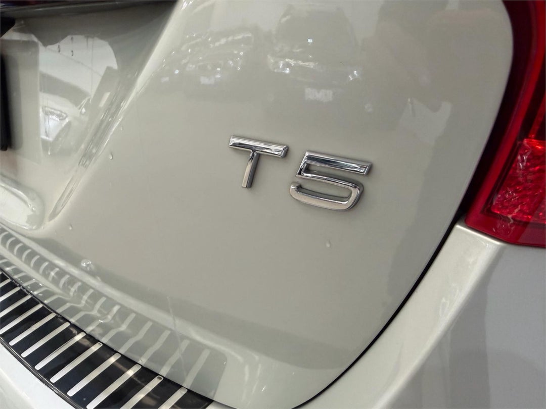 2011 Volvo V60 T5, Automatic, 130500 km, Photo 11