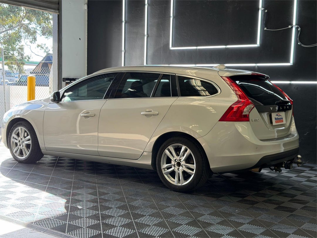 2011 Volvo V60 T5, Automatic, 130500 km, Photo 6