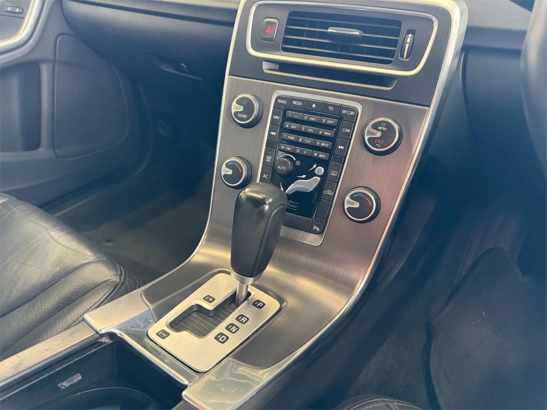 2011 Volvo V60 T5, Automatic, 130500 km, Photo 18