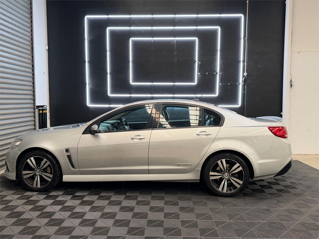 2015 Holden Commodore Sv6 Storm, Automatic, 182074 km, Photo 3