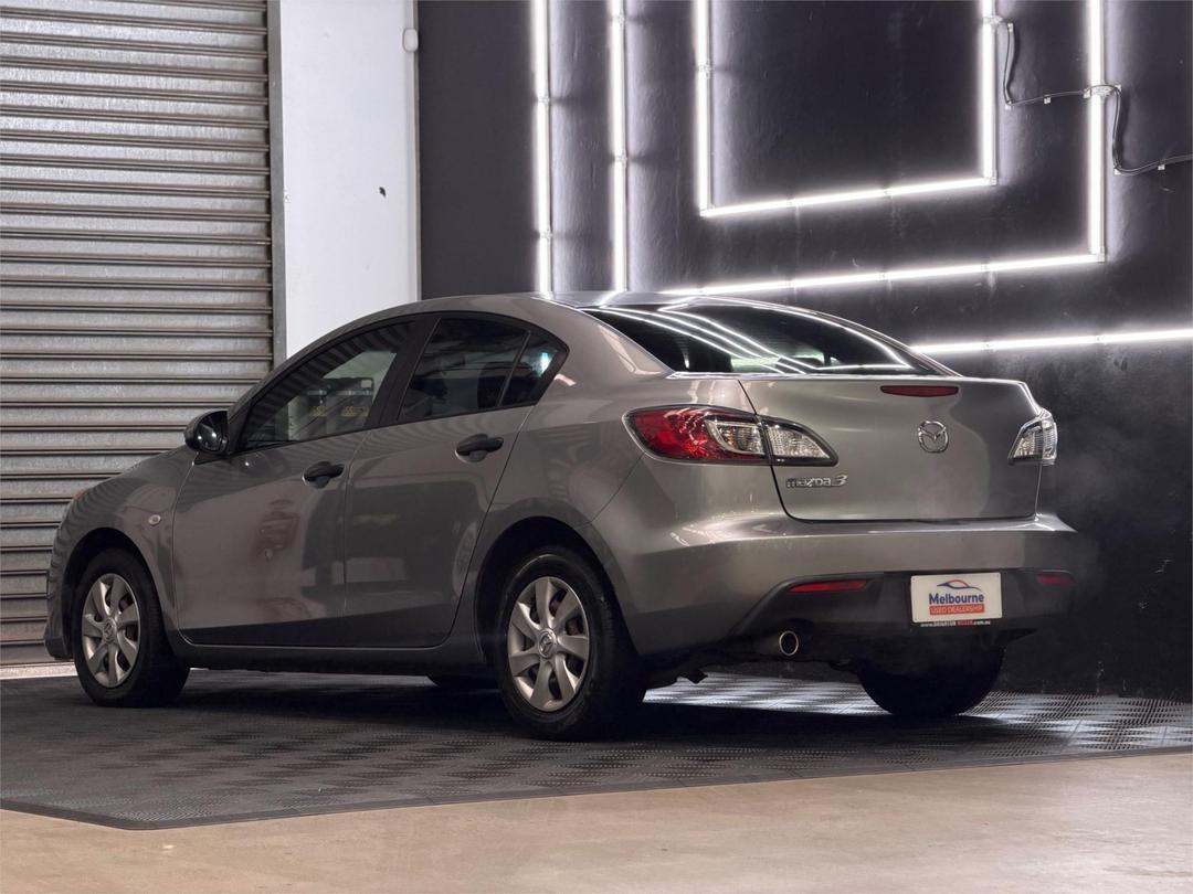 2011 Mazda Mazda3 Neo, Automatic, 176222 km, Photo 4