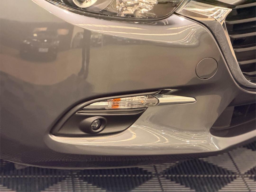 2017 Mazda Mazda3 Touring, Automatic, 44268 km, Photo 8