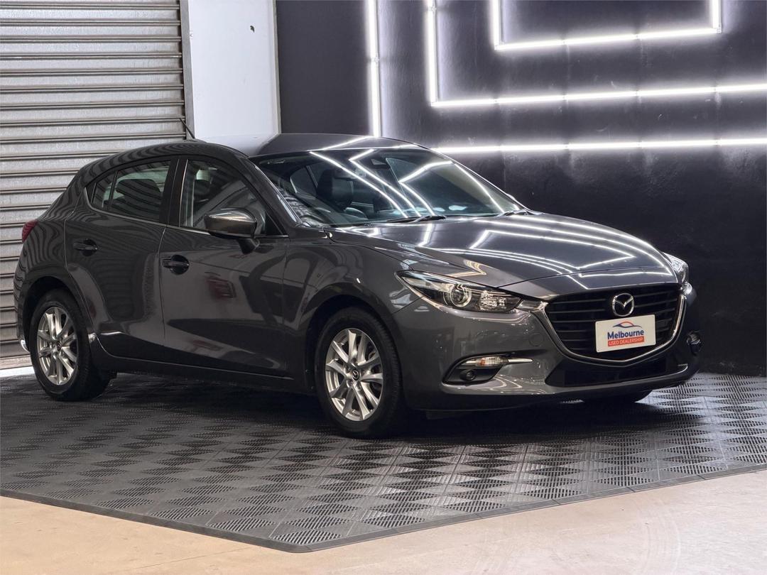 2017 Mazda Mazda3 Touring, Automatic, 44268 km, Photo 1