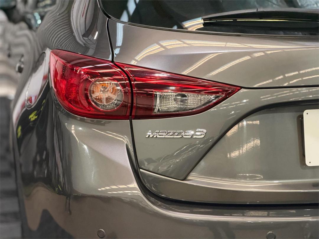 2017 Mazda Mazda3 Touring, Automatic, 44268 km, Photo 6
