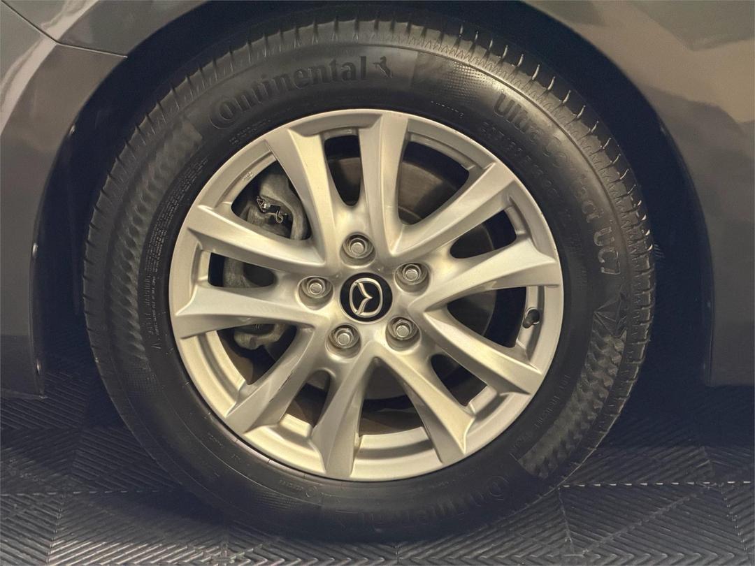 2017 Mazda Mazda3 Touring, Automatic, 44268 km, Photo 10