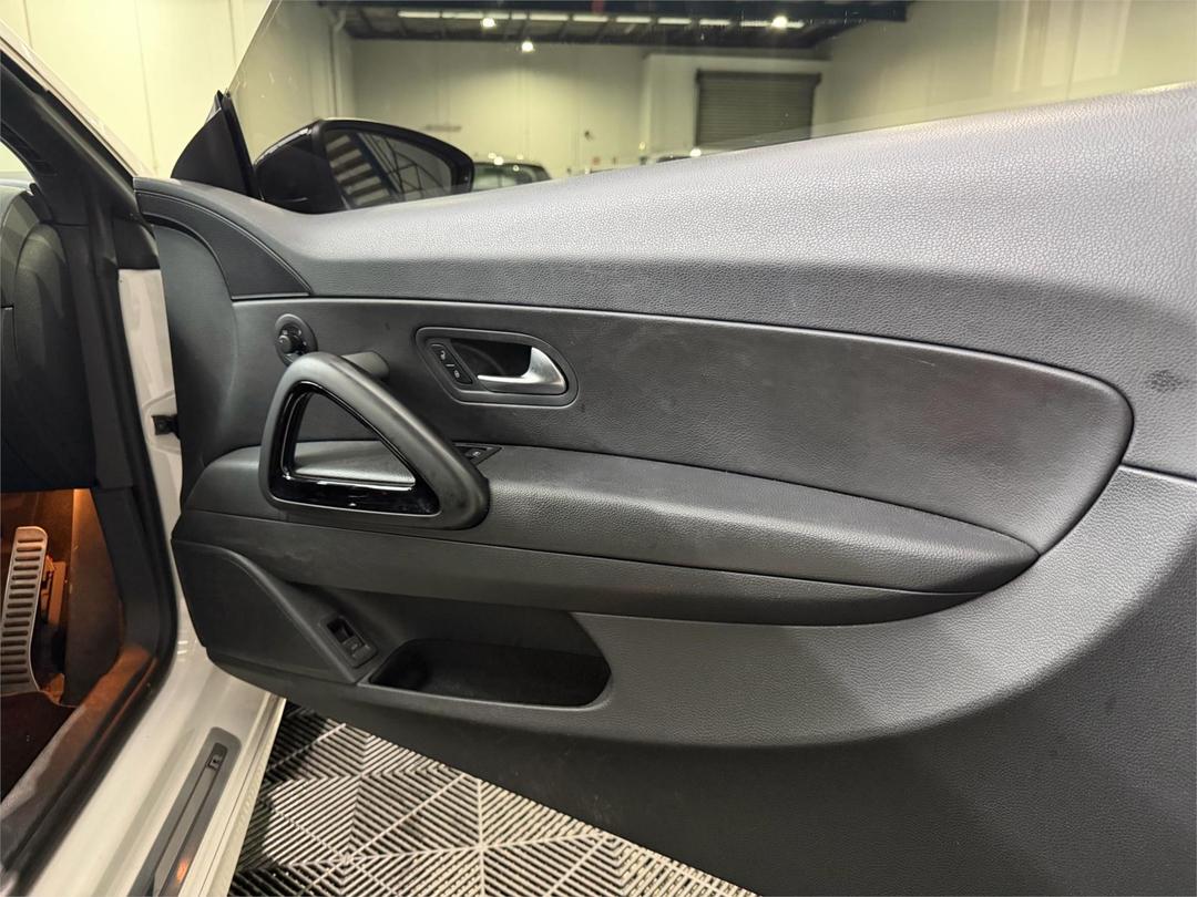 2014 Volkswagen Scirocco R, Manual, 156500 km, Photo 18