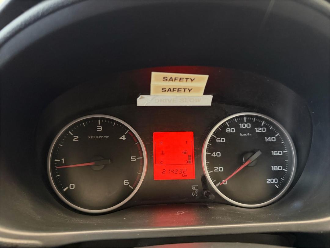 2016 Mitsubishi Triton Glxplus, Manual, 214136 km, Photo 13
