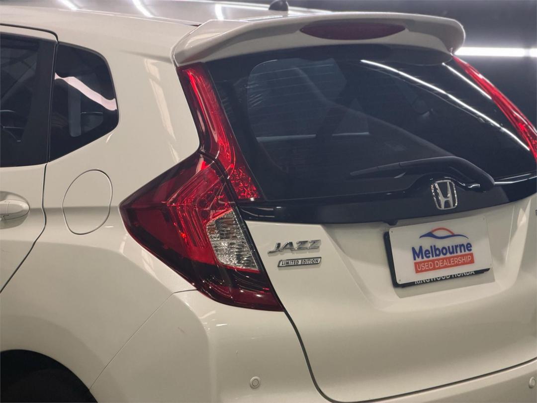 2016 Honda Jazz Limited Edition, Automatic, 30000 km, Photo 6