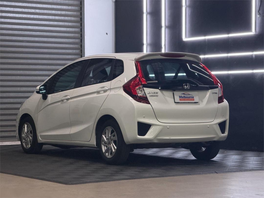 2016 Honda Jazz Limited Edition, Automatic, 30000 km, Photo 5