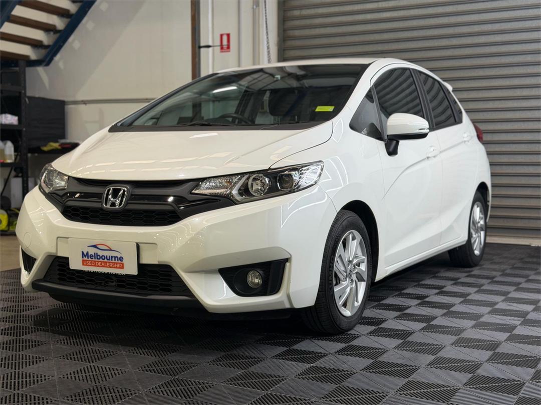 2016 Honda Jazz Limited Edition, Automatic, 30000 km, Photo 3