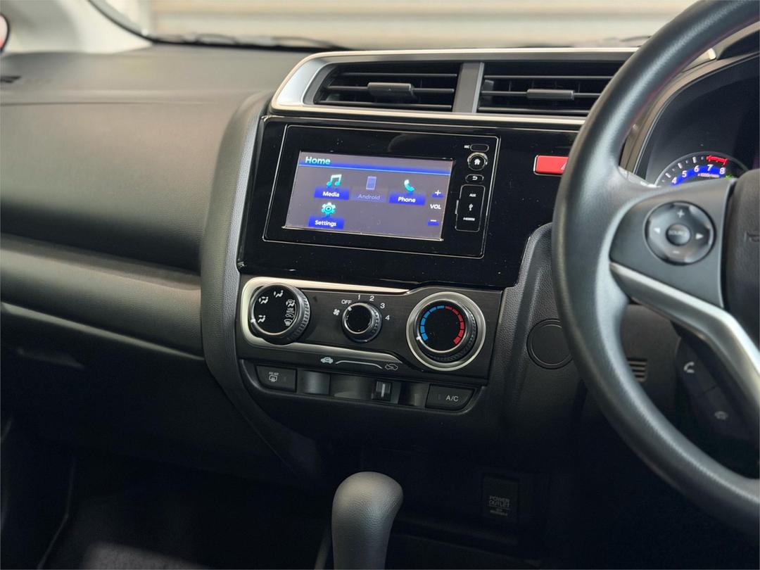 2016 Honda Jazz Limited Edition, Automatic, 30000 km, Photo 21