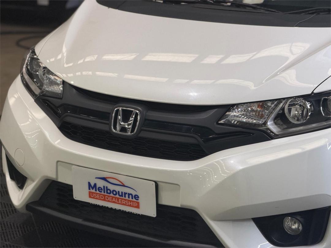 2016 Honda Jazz Limited Edition, Automatic, 30000 km, Photo 4