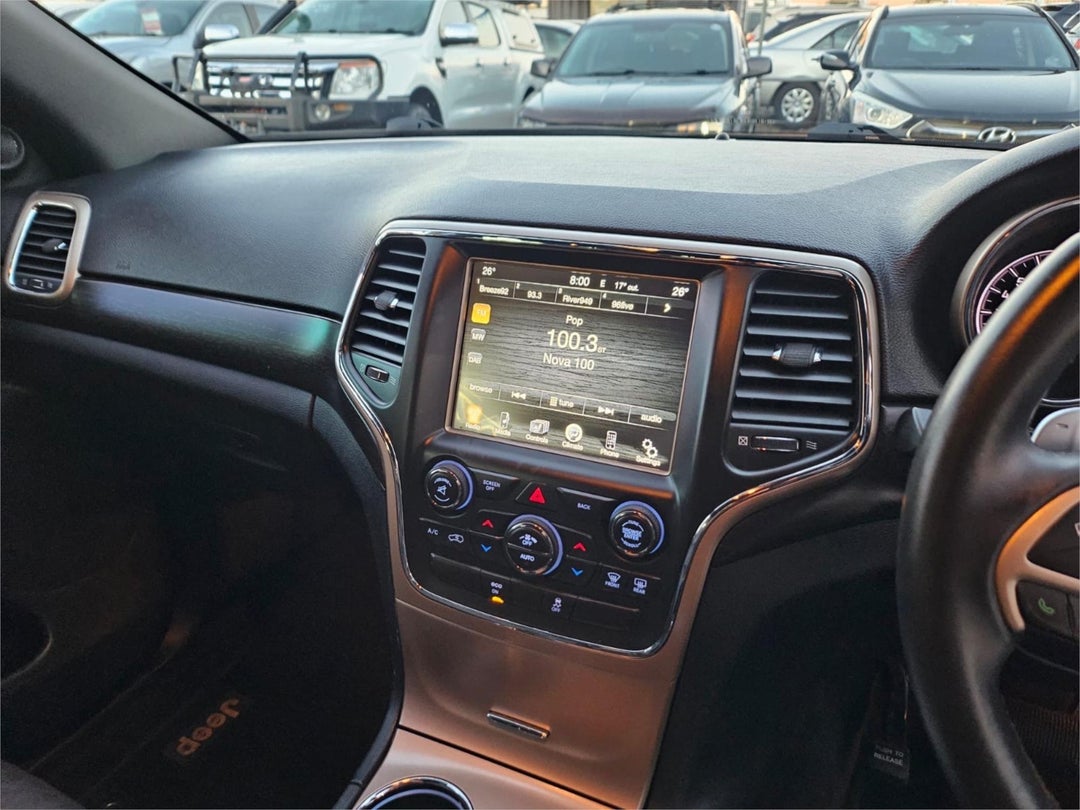 2013 Jeep Grand Cherokee Laredo, Automatic, 167596 km, Photo 8