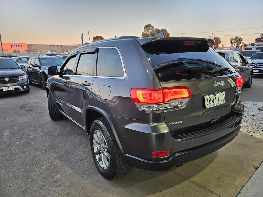 2013 Jeep Grand Cherokee Laredo, Automatic, 167596 km, Photo 3