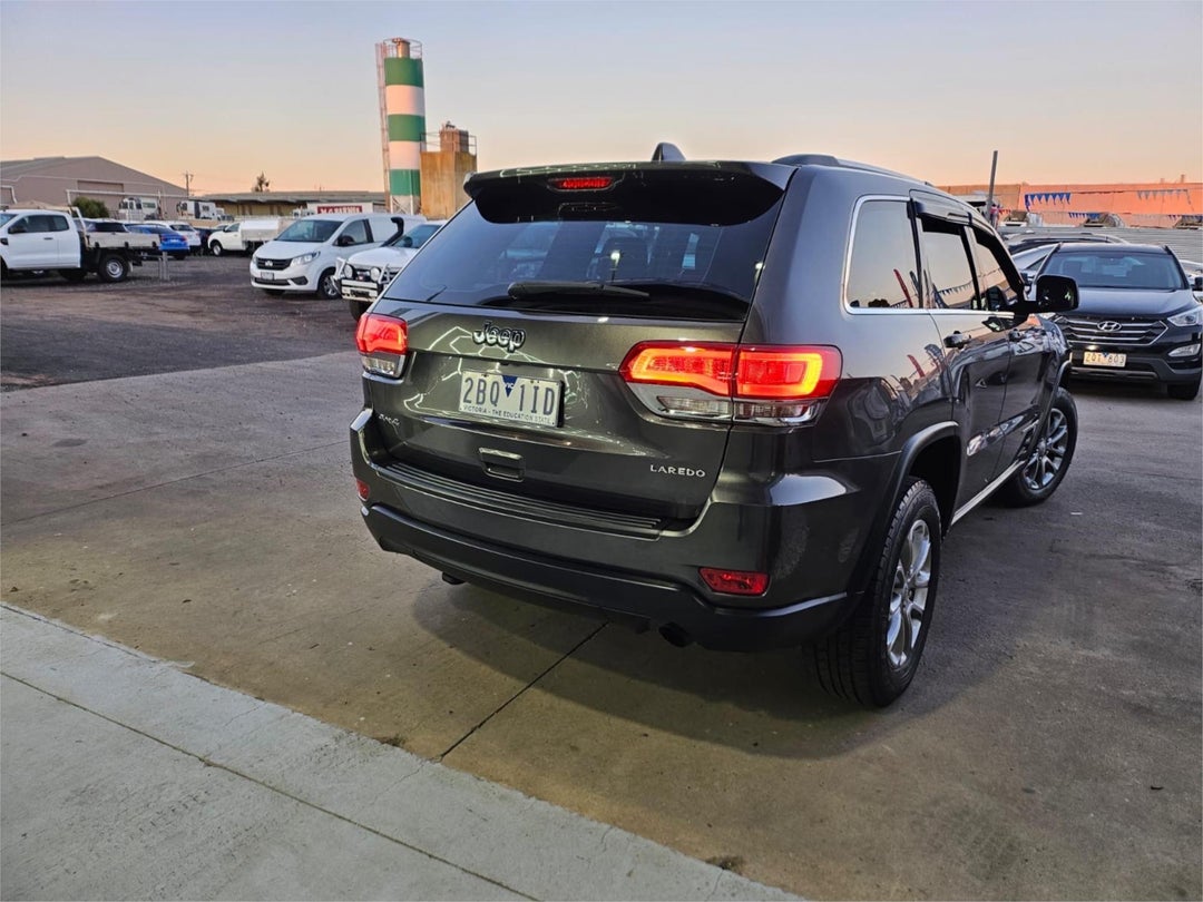 2013 Jeep Grand Cherokee Laredo, Automatic, 167596 km, Photo 4