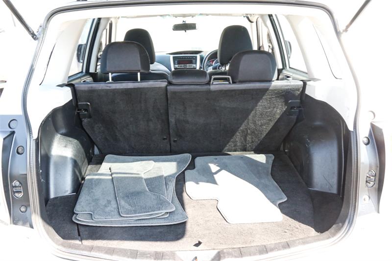 2010 Subaru Forester X, Automatic, 176261 km, Photo 19