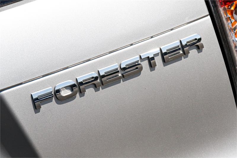 2010 Subaru Forester X, Automatic, 176261 km, Photo 6