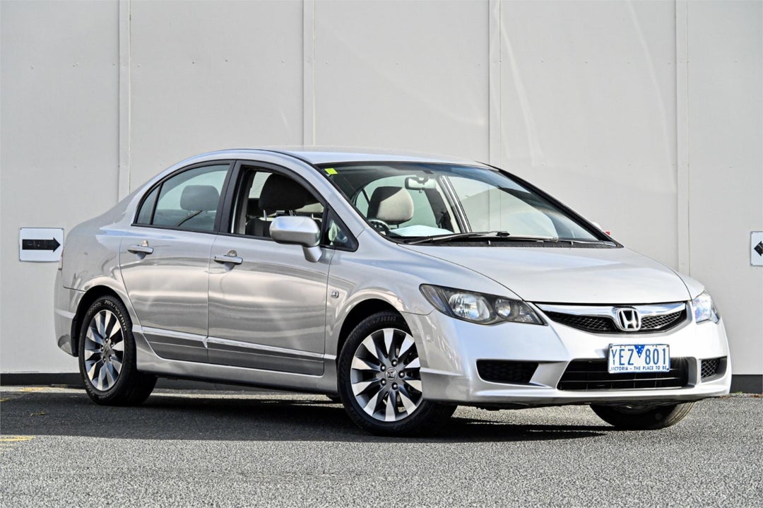 2010 Honda Civic Vti-l, Automatic, 82608 km, Photo 1