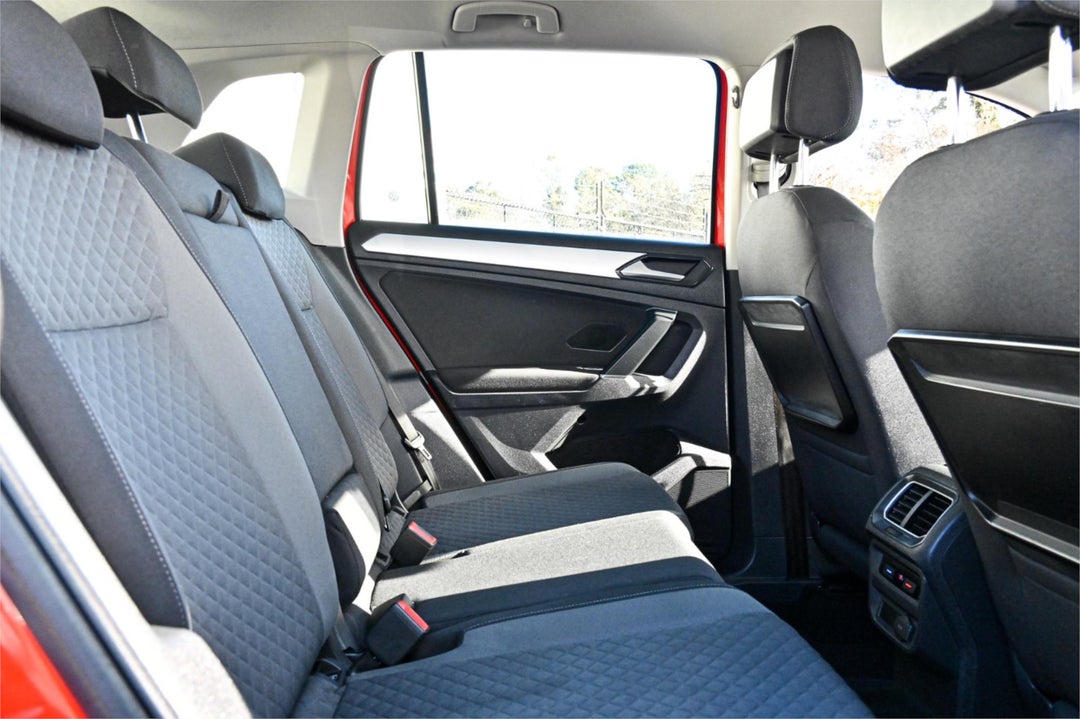 2016 Volkswagen Tiguan 132tsi Comfortline, Automatic, 107540 km, Photo 9
