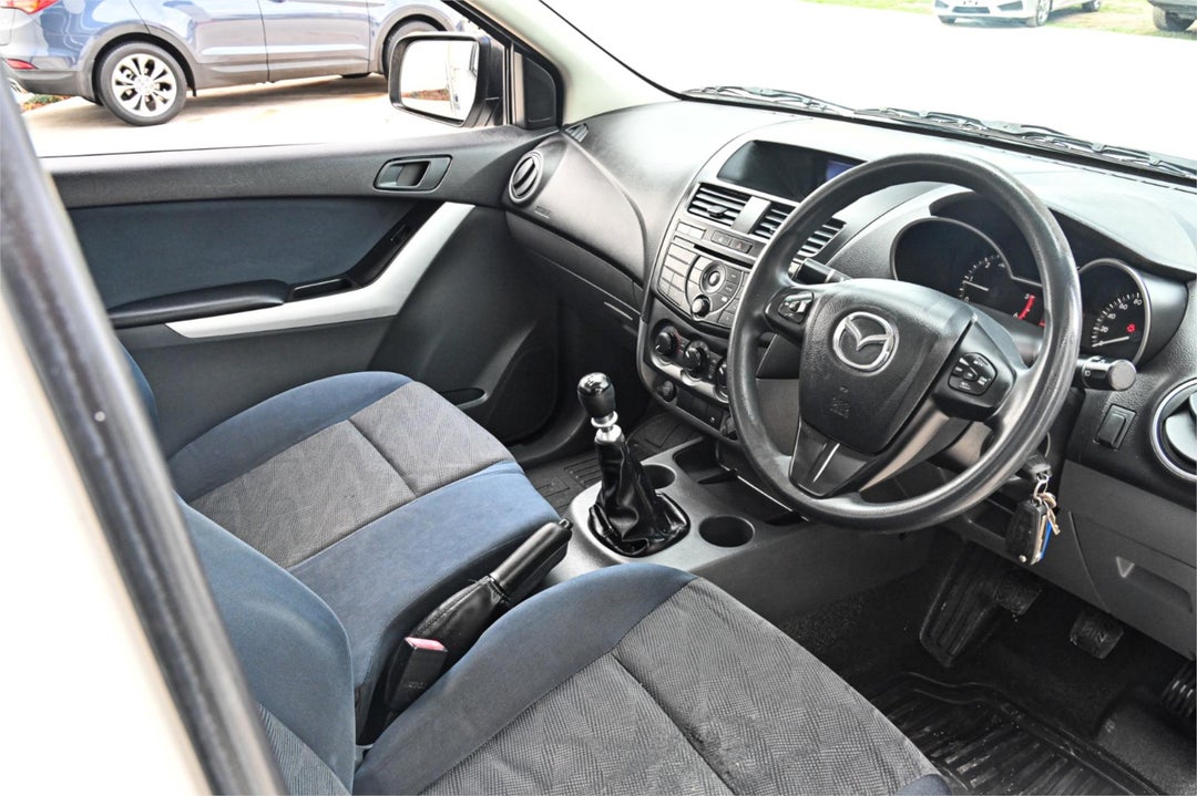 2013 Mazda BT-50 Xt, Manual, 134052 km, Photo 9