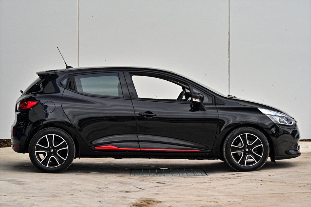 2014 Renault Clio Expression, Automatic, 48126 km, Photo 3