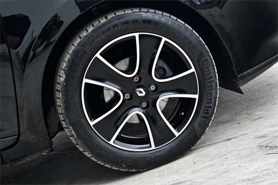 2014 Renault Clio Expression, Automatic, 48126 km, Photo 5