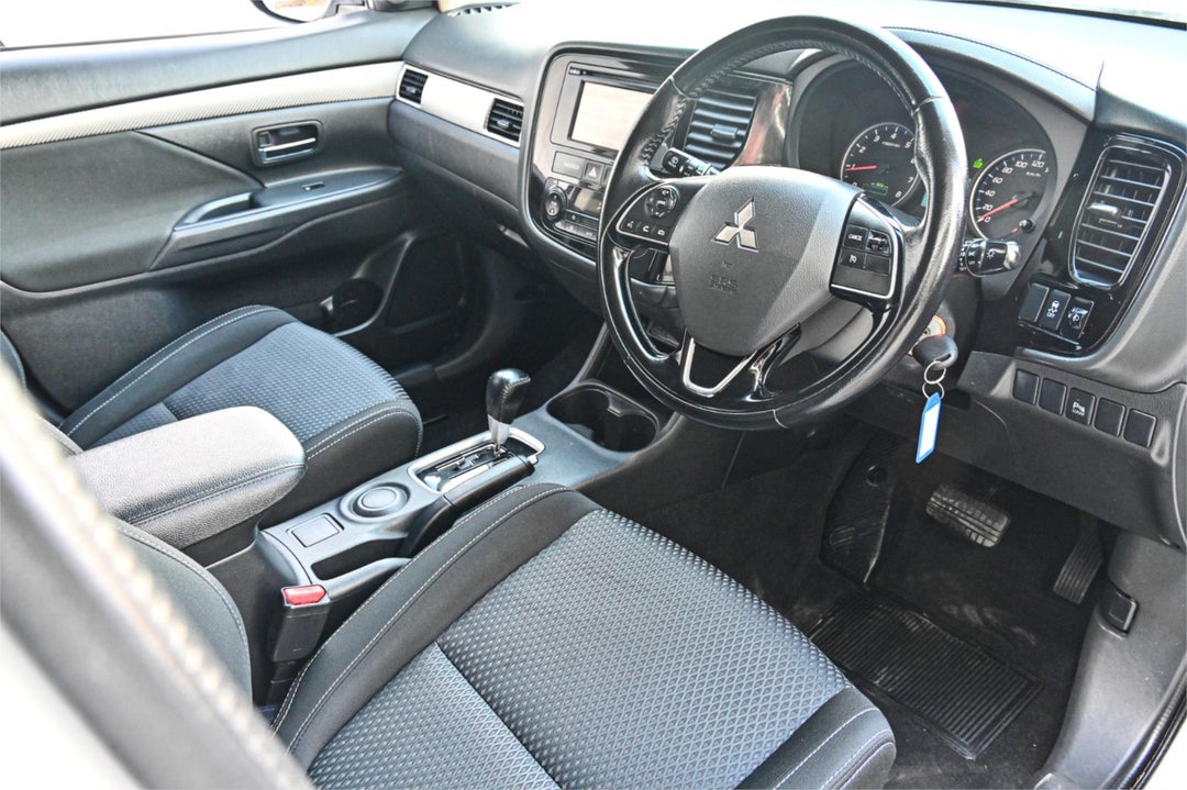 2016 Mitsubishi Outlander Ls, Manual, 172000 km, Photo 5