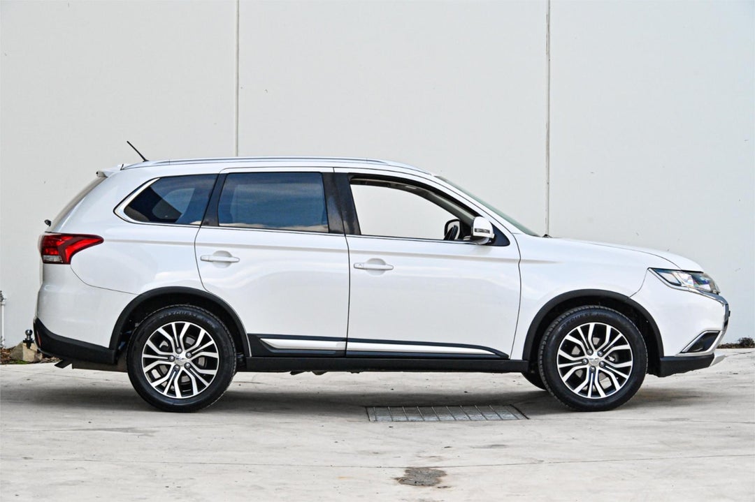 2016 Mitsubishi Outlander Ls, Manual, 172000 km, Photo 3