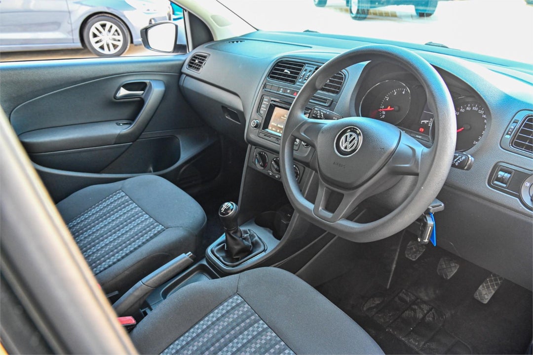 2015 Volkswagen Polo 66tsi Trendline, Manual, 54200 km, Photo 7