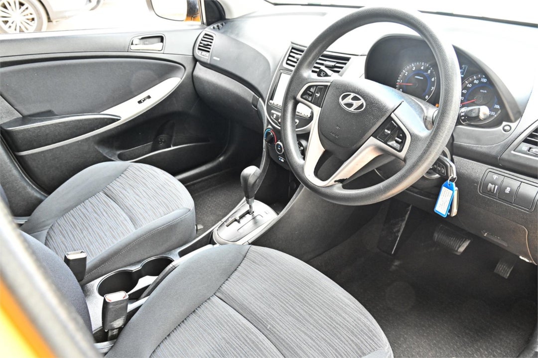 2014 Hyundai Accent Active, Automatic, 156702 km, Photo 7