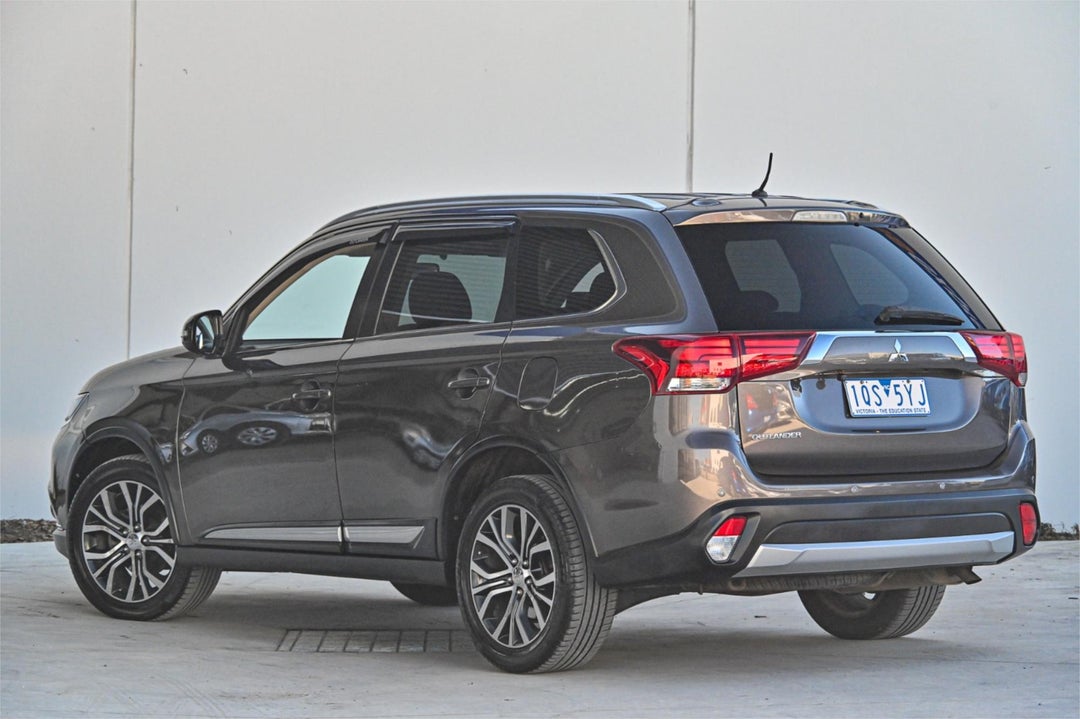 2015 Mitsubishi Outlander Ls, Manual, 189145 km, Photo 2