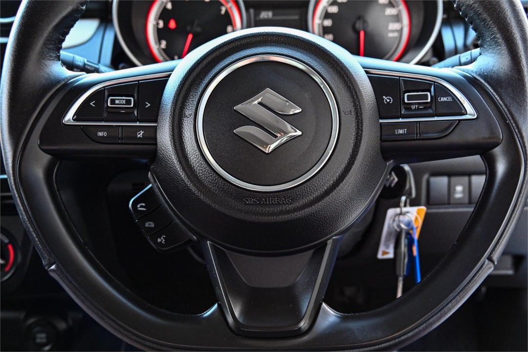 2017 Suzuki Swift Gl, Manual, 77075 km, Photo 8