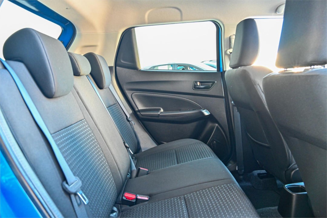 2017 Suzuki Swift Gl, Manual, 77075 km, Photo 18