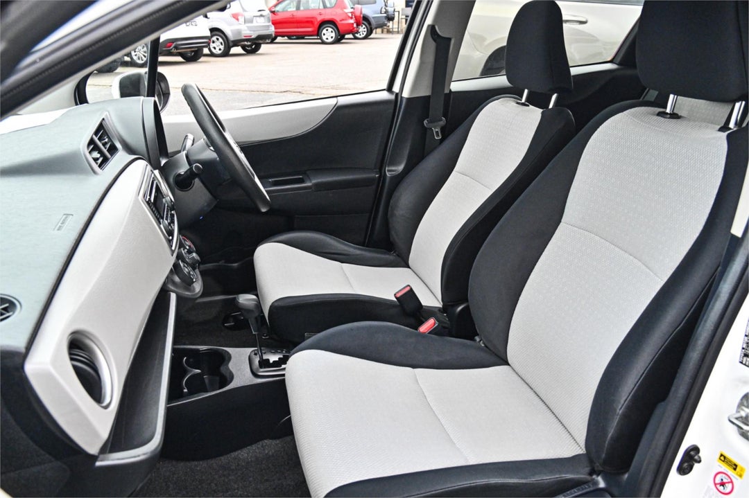 2012 Toyota Yaris Yr, Automatic, 127840 km, Photo 14