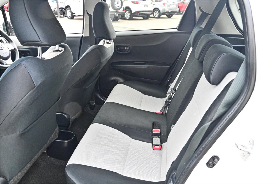 2012 Toyota Yaris Yr, Automatic, 127840 km, Photo 15