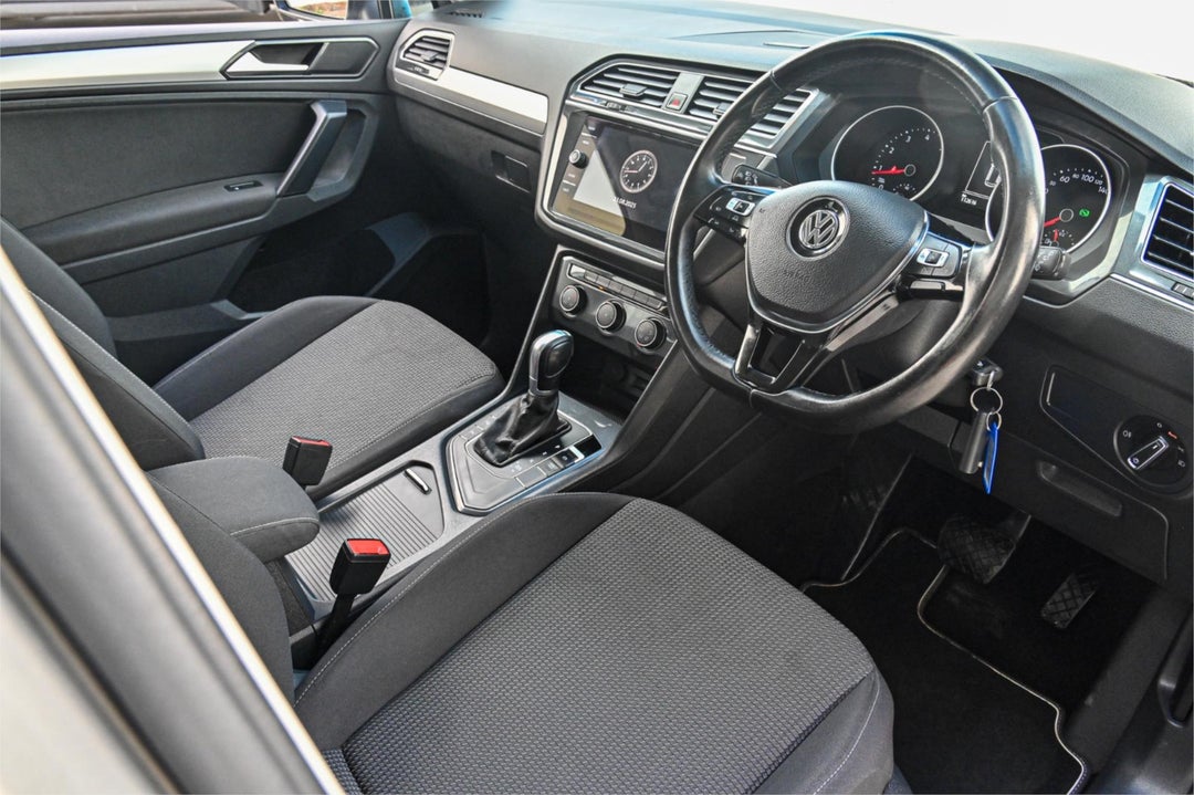 2018 Volkswagen Tiguan 110tsi Trendline, Automatic, 112609 km, Photo 6