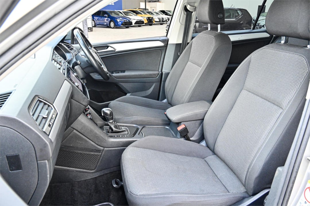 2018 Volkswagen Tiguan 110tsi Trendline, Automatic, 112609 km, Photo 19