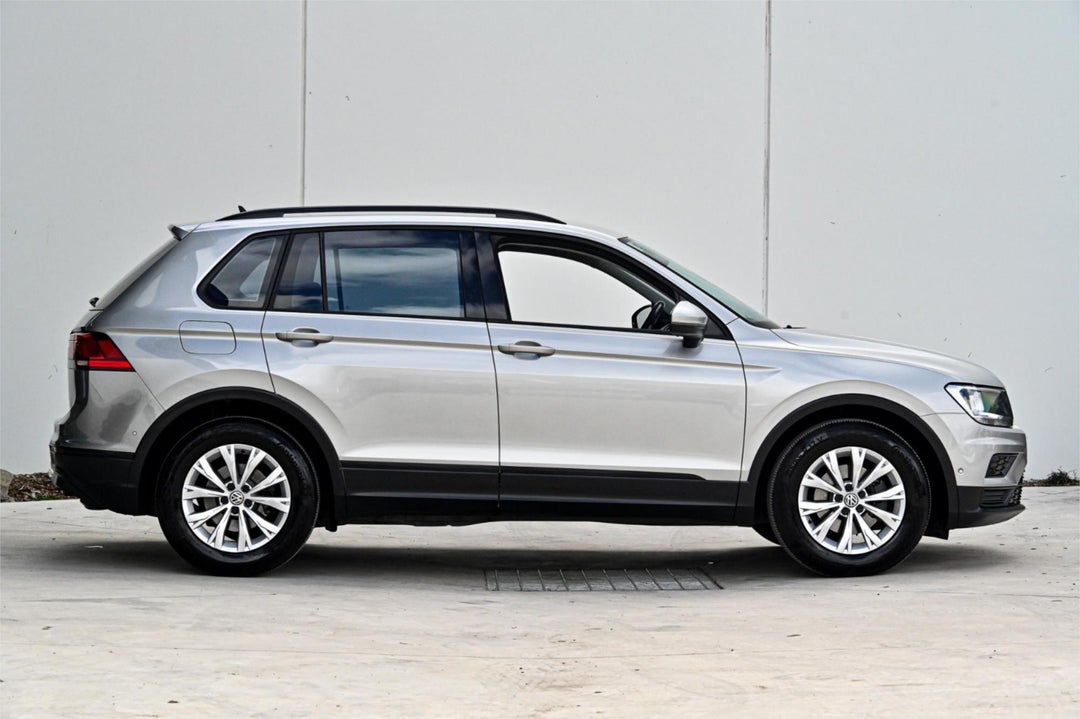 2018 Volkswagen Tiguan 110tsi Trendline, Automatic, 112609 km, Photo 3