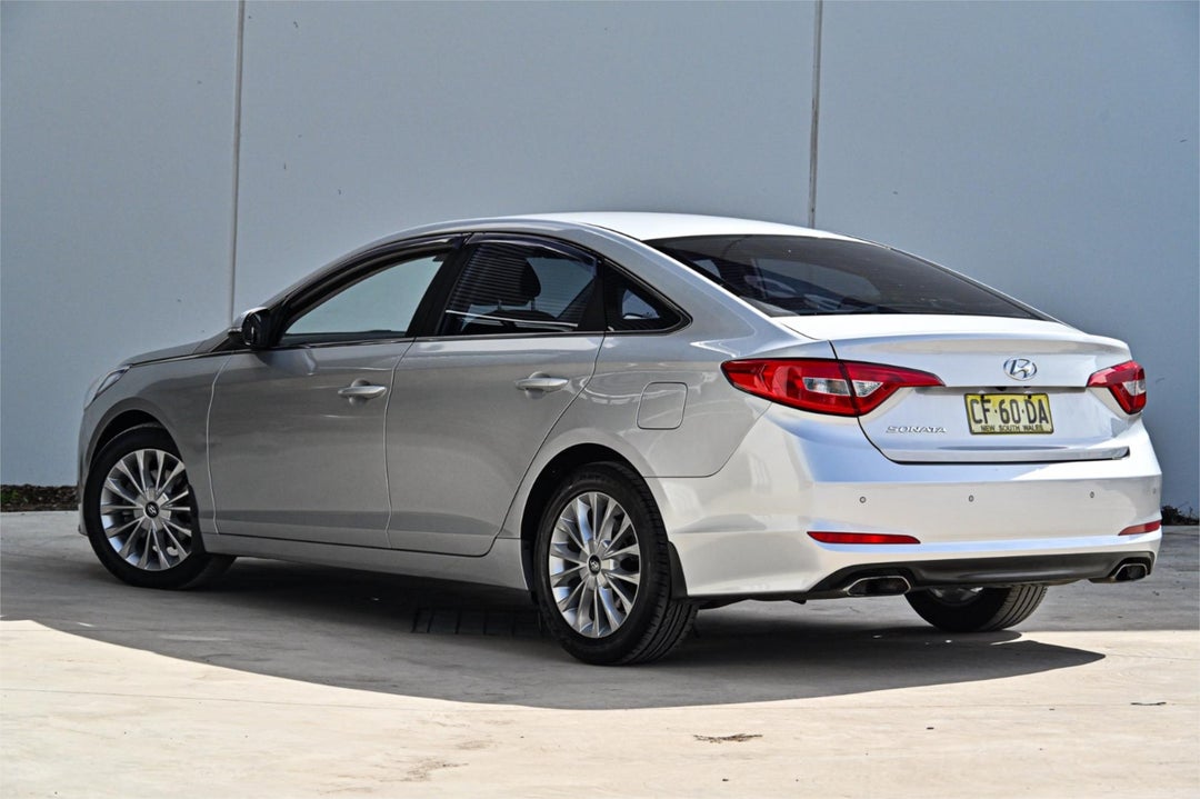 2015 Hyundai Sonata Active, Automatic, 120665 km, Photo 2