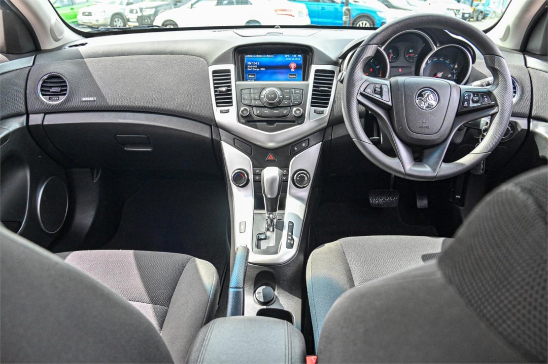 2015 Holden Cruze Equipe, Automatic, 105146 km, Photo 6