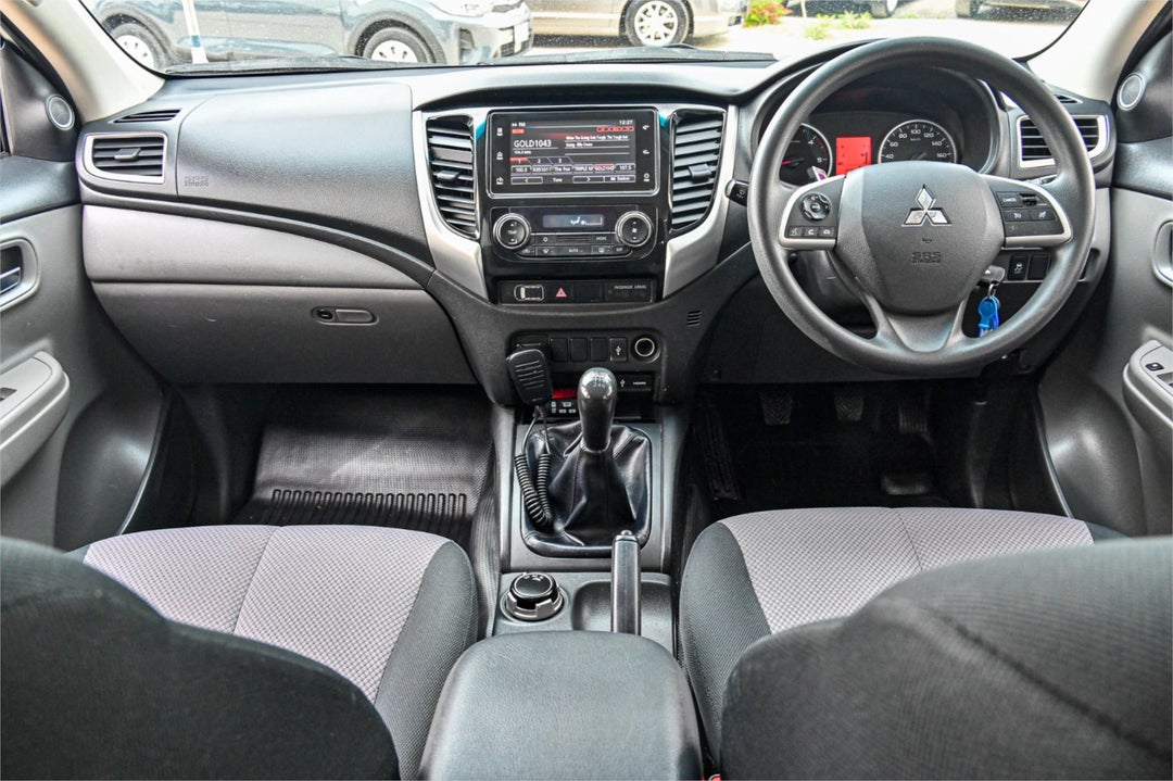 2018 Mitsubishi Triton Glx+, Manual, 198459 km, Photo 9